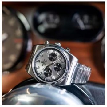 Casio Relógio Edifice Classic  EFB-730D-7AV